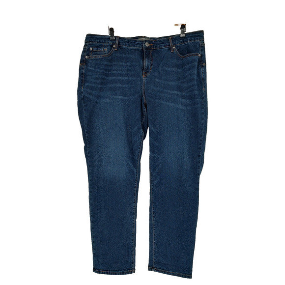 Torrid Woman Feel the Fit Boyfriend Straight VTG Stretch Jeans Size 22T Pockets - Picture 1 of 8